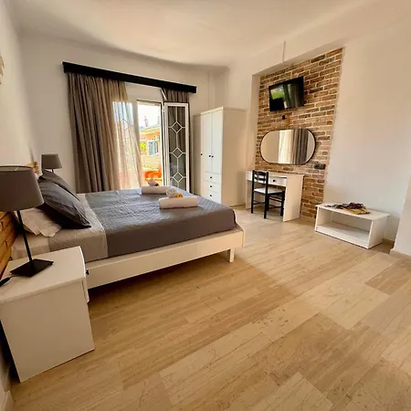 Summerscape Studios And Apartments Сидарион Экстерьер фото