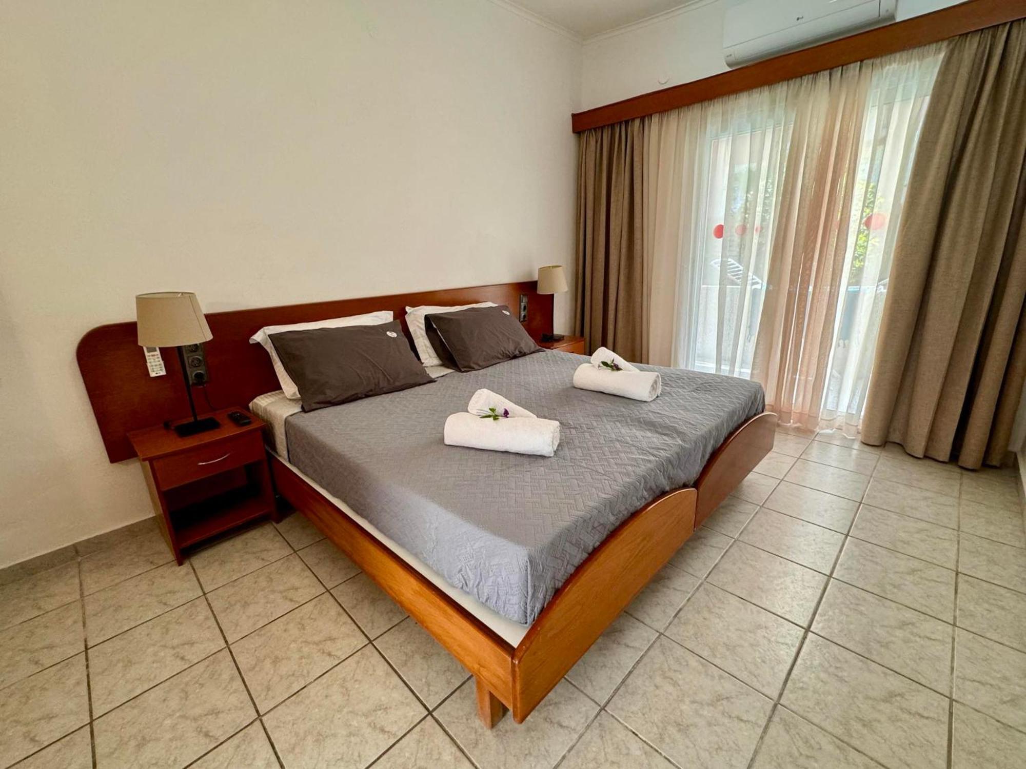 Summerscape And Apartment Sidari (Corfu)